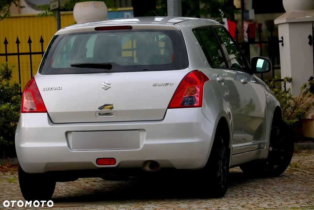 Suzuki Swift 1.3 Sunlight Edition - 26