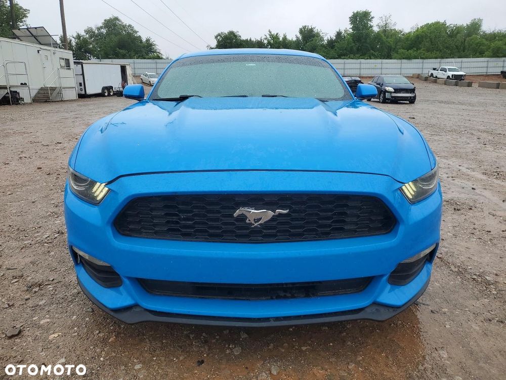 Ford Mustang 3.7 V6 - 6