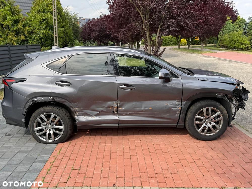 Lexus NX - 4