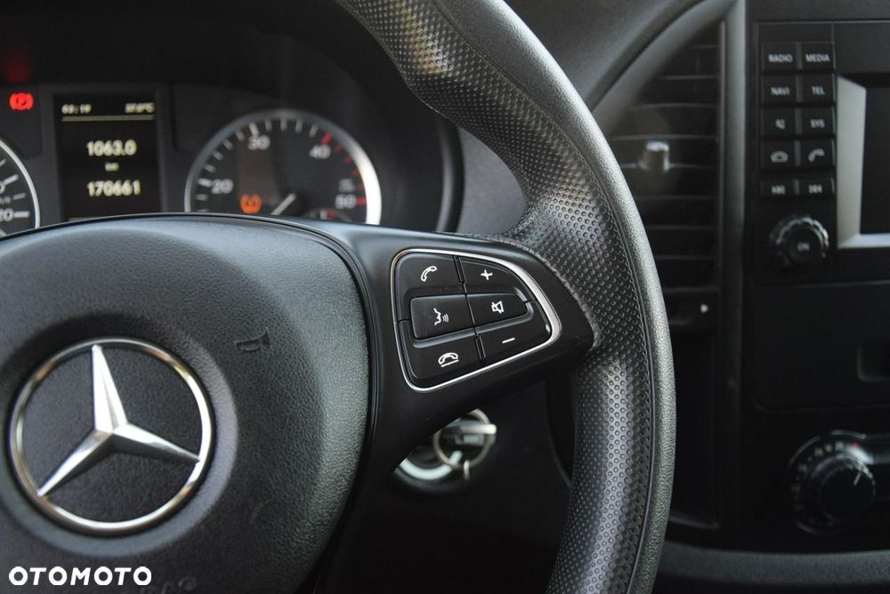 Mercedes-Benz Vito - 32
