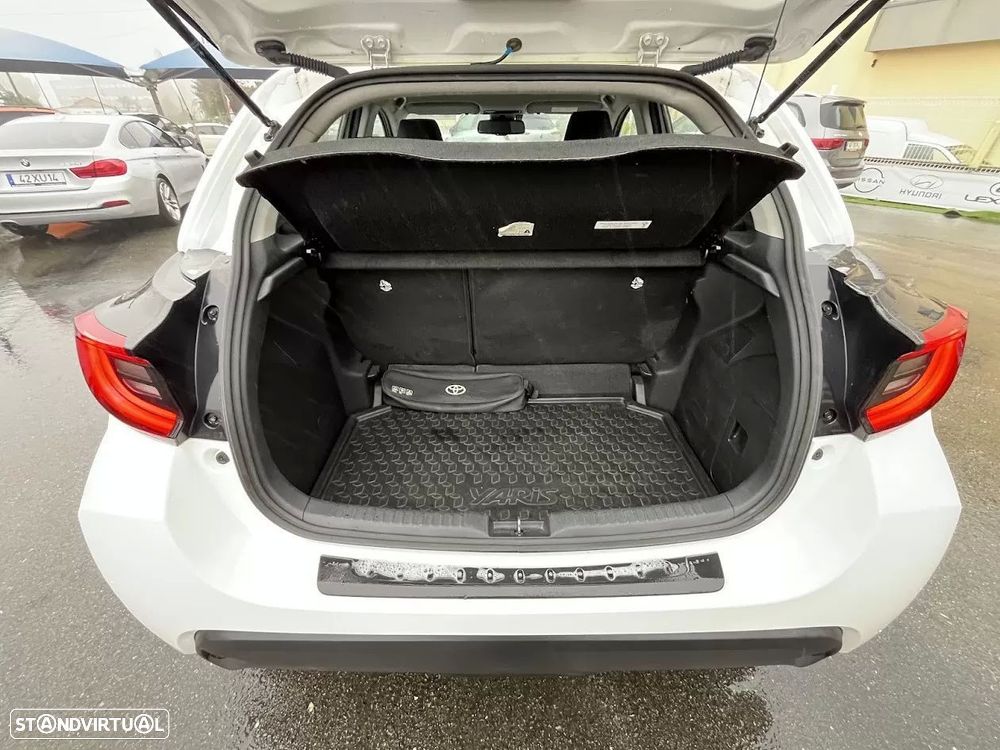 Toyota Yaris 1.5 HDF Comfort Plus - 38