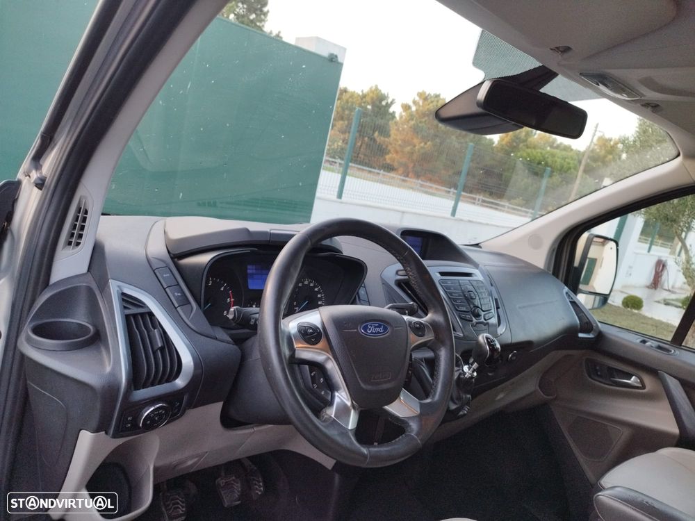Ford Transit Custom  2.2 Tdci 125 Cv L2H1 Cabine  Dupla 5 Lugares - 17