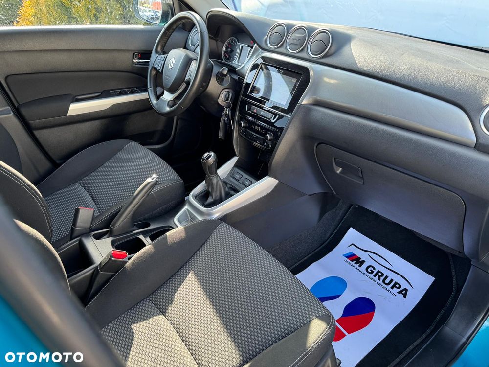 Suzuki Vitara 1.6 Premium 2WD - 24