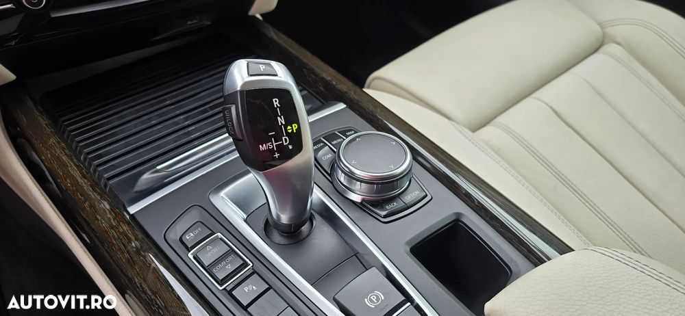 BMW X5 xDrive40d - 12