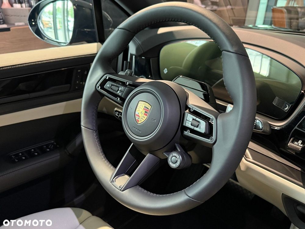 Porsche Cayenne - 27