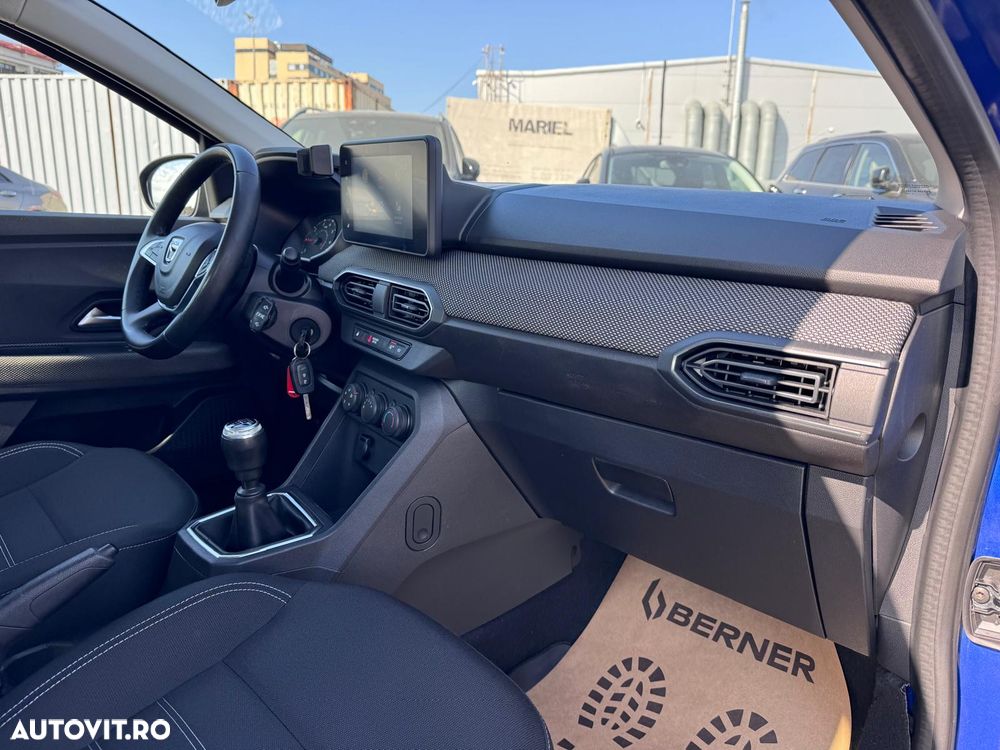 Dacia Logan TCe 90 Essential - 10