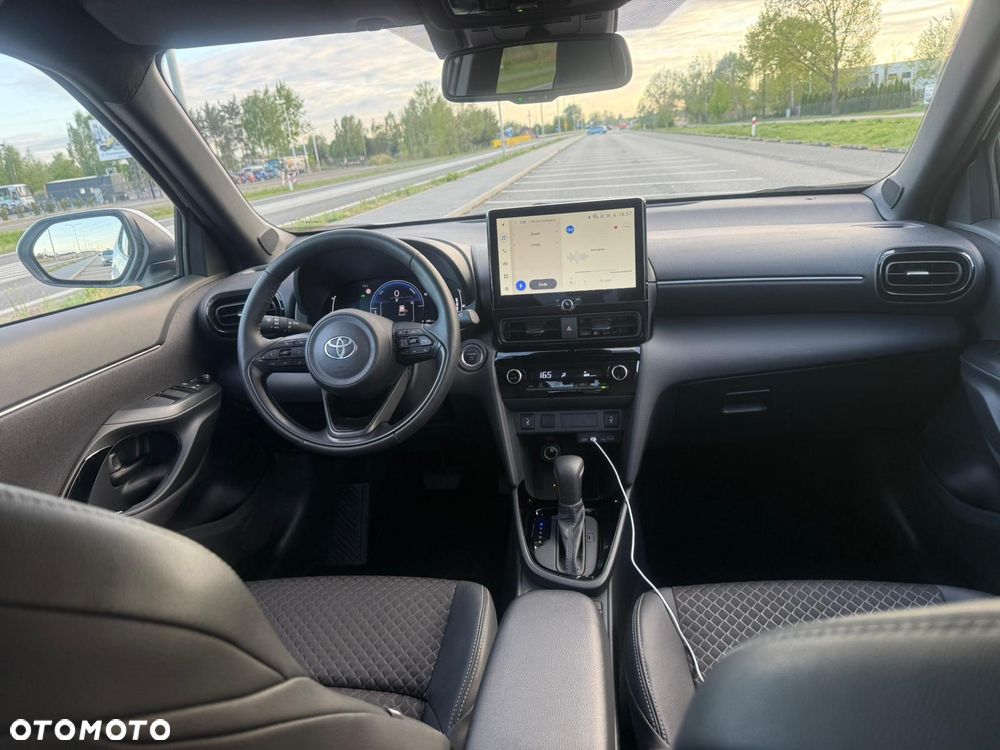 Toyota Yaris Hybrid 1.5 Premiere Edition - 11