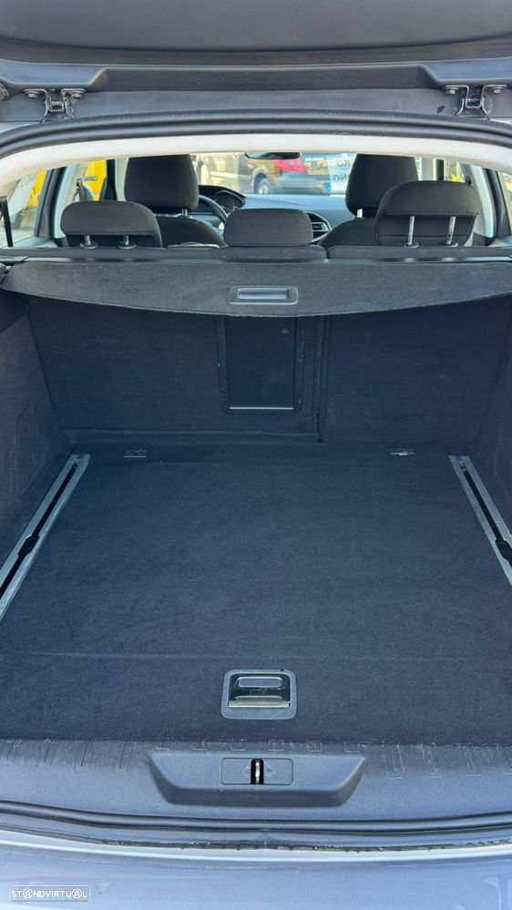 Peugeot 308 SW - 13