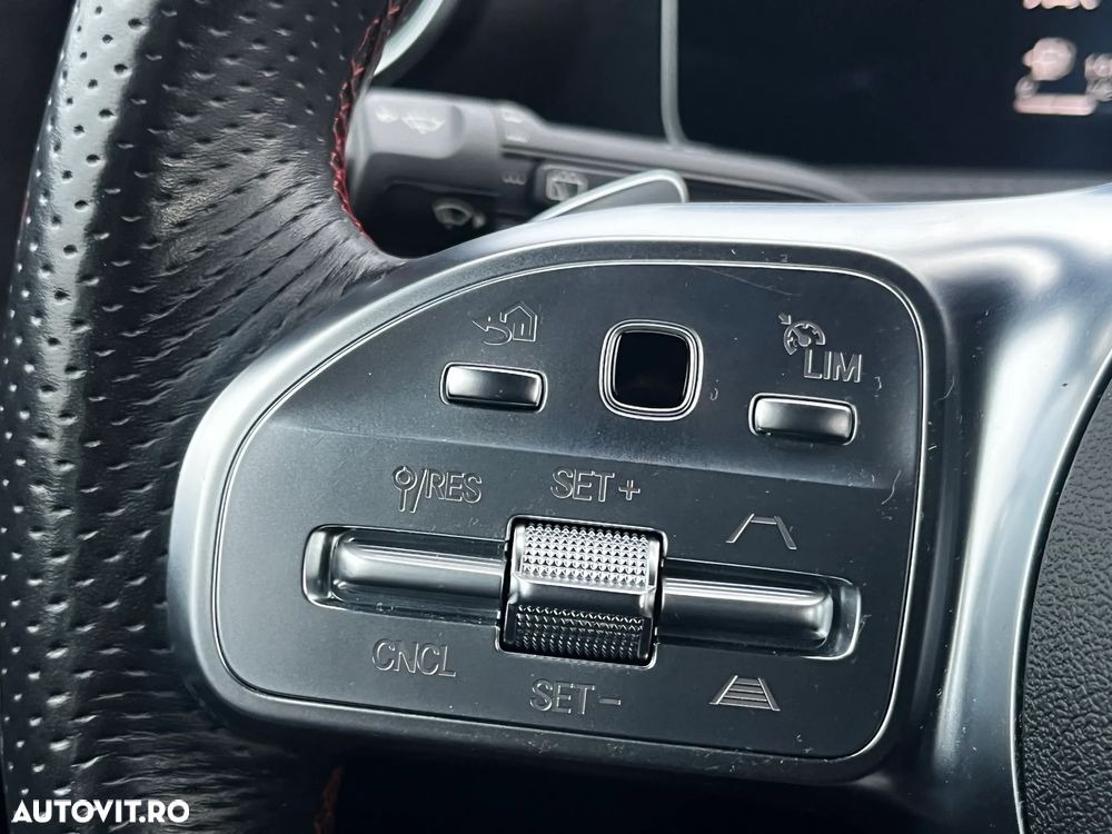 Mercedes-Benz A 220 4Matic 7G-DCT AMG Line - 15