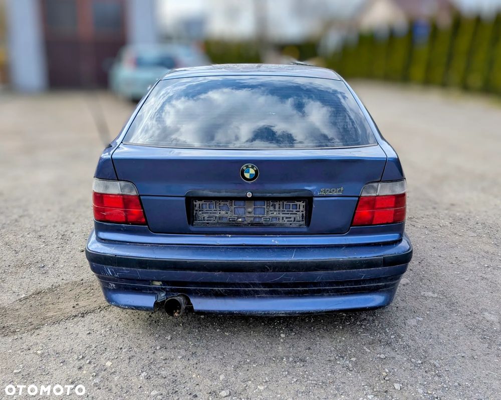 BMW E36 Compact 316i na części - 6