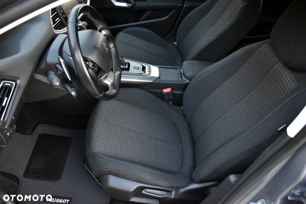 Peugeot 308 - 17
