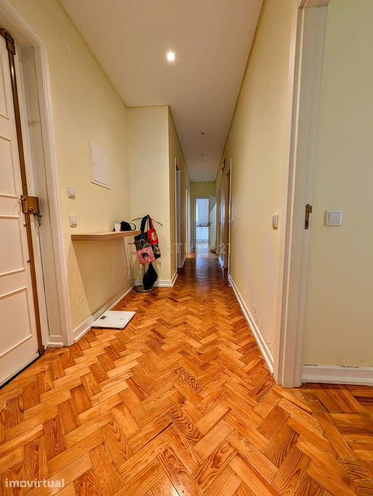 Apartamento T4 para Arrendamento | Localização Central em Faro - Grande imagem: 2/18