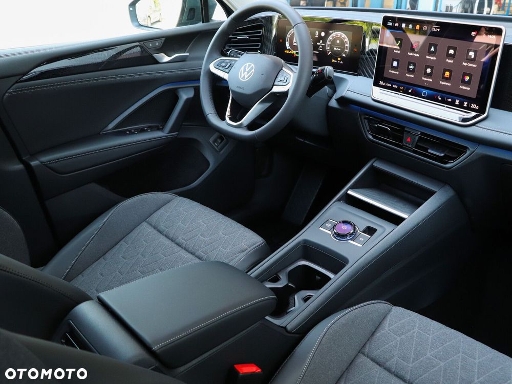 Volkswagen Tiguan - 16