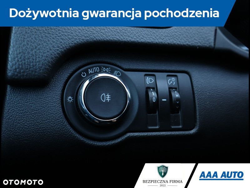 Opel Insignia - 20