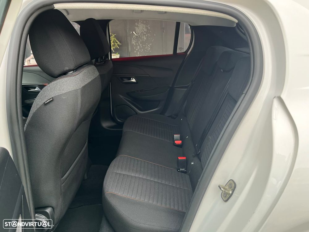 Peugeot 208 1.2 PureTech Active - 12