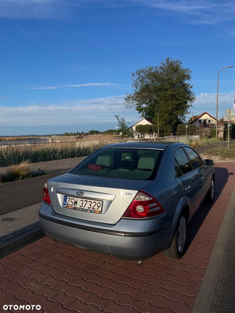 Ford Mondeo 1.8 SCi Ghia - 5