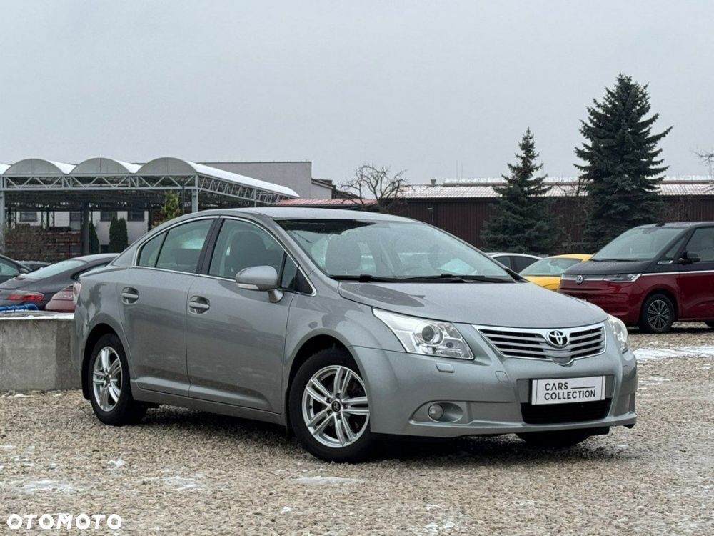 Toyota Avensis 1.8 Life - 1