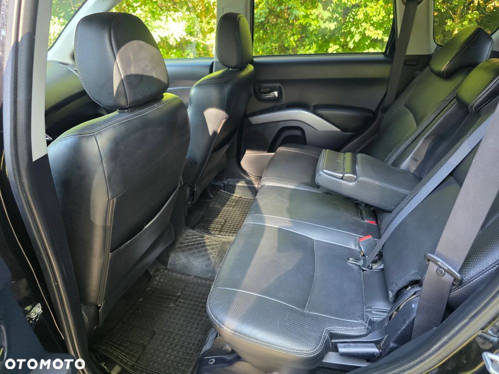Mitsubishi Outlander 2.4 Invite CVT - 13