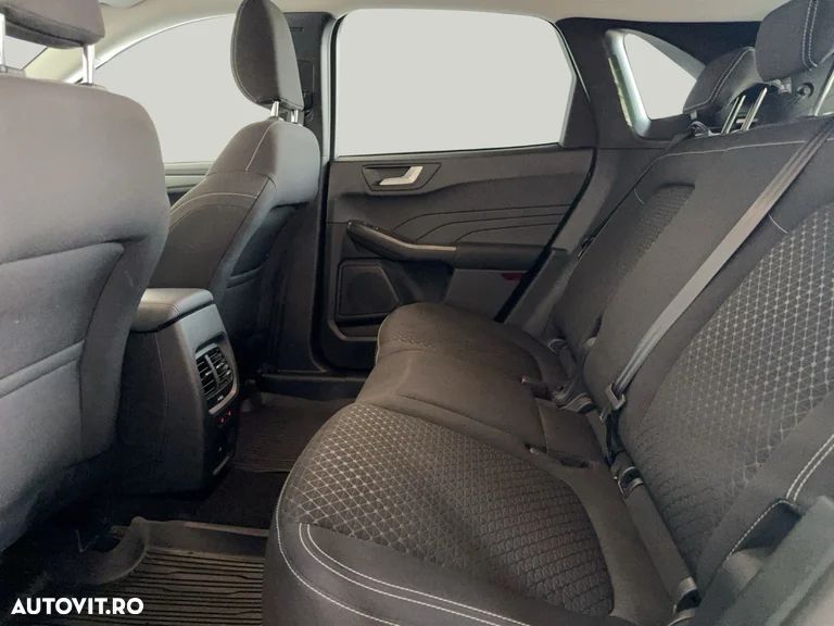 Ford Kuga - 12