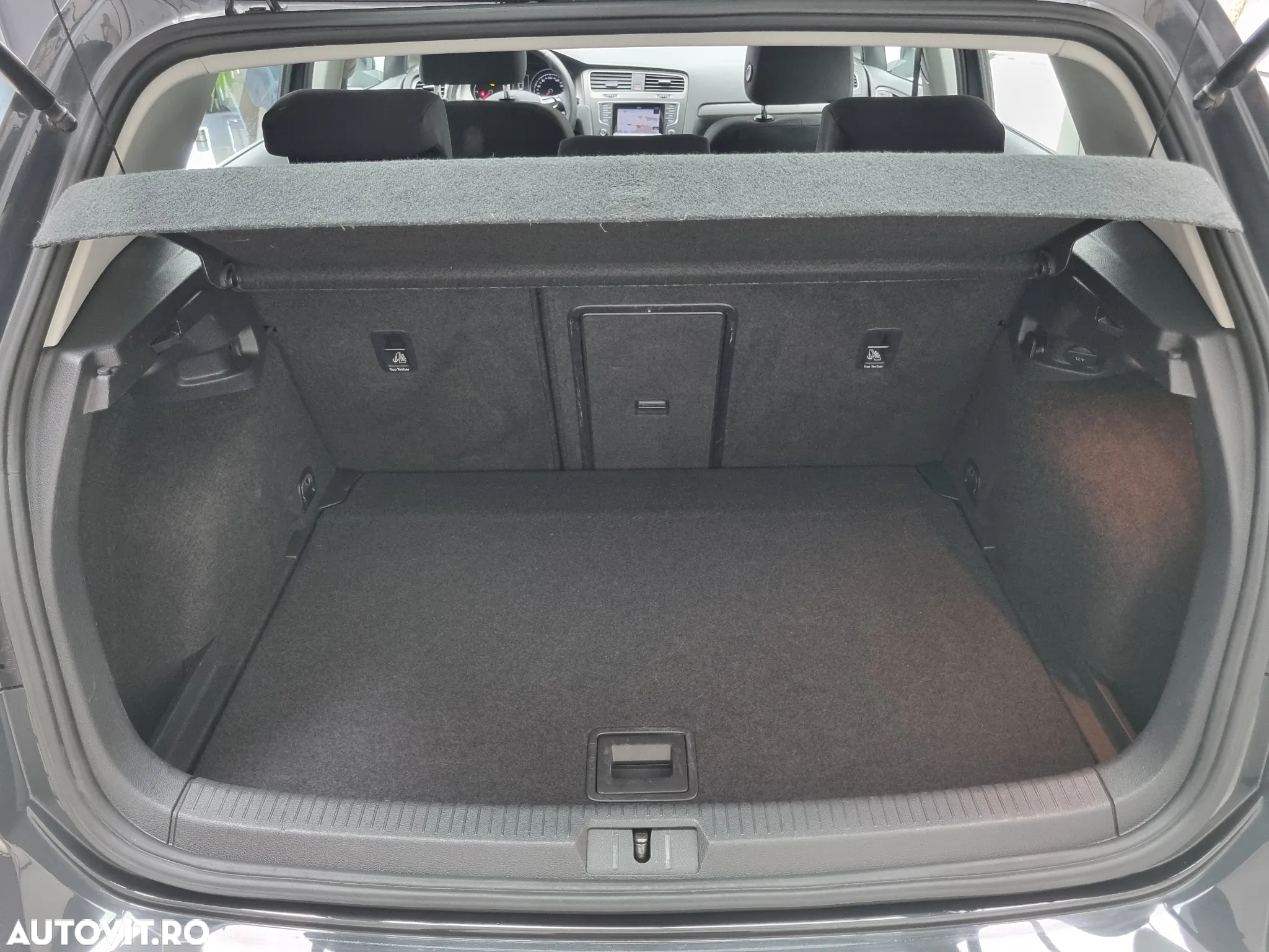 Volkswagen Golf 2.0 TDI BMT Comfortline - 15