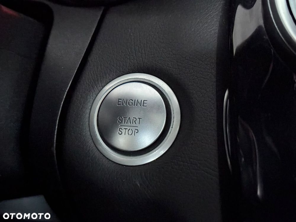 Mercedes-Benz Klasa C 200 (BlueTEC) d 7G-TRONIC - 35