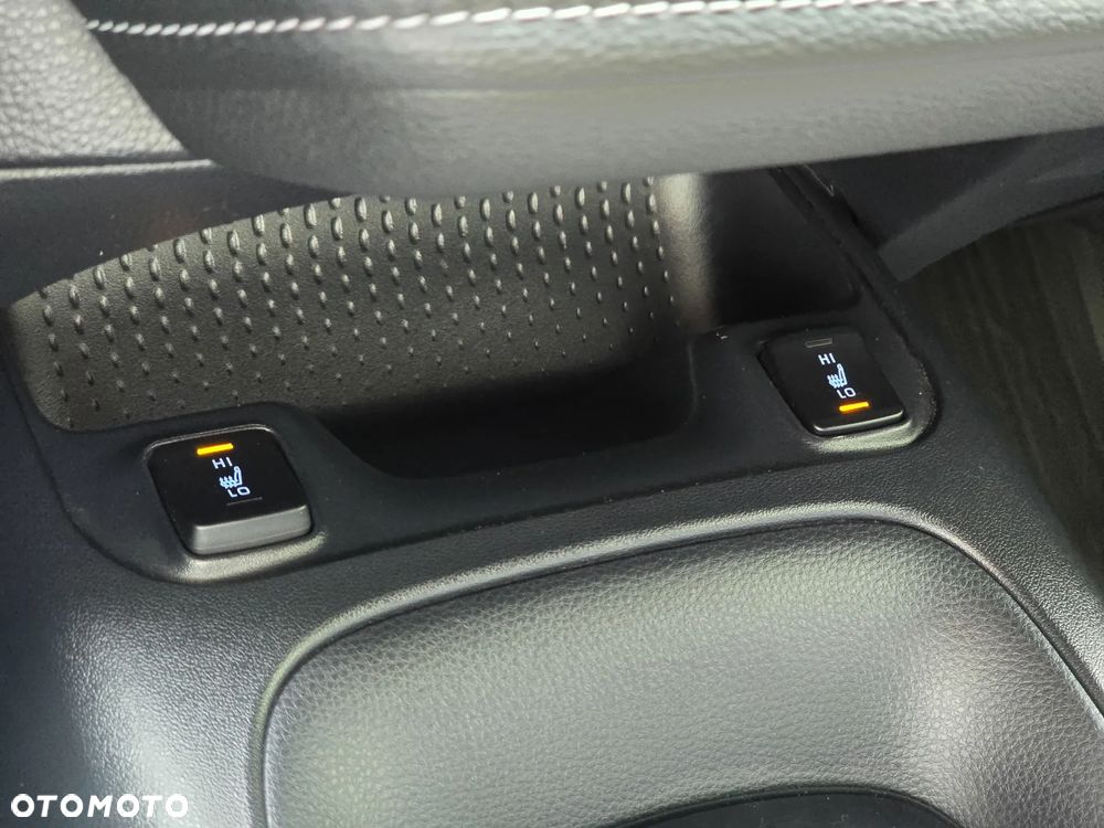 Toyota Corolla 1.8 Hybrid Comfort - 26