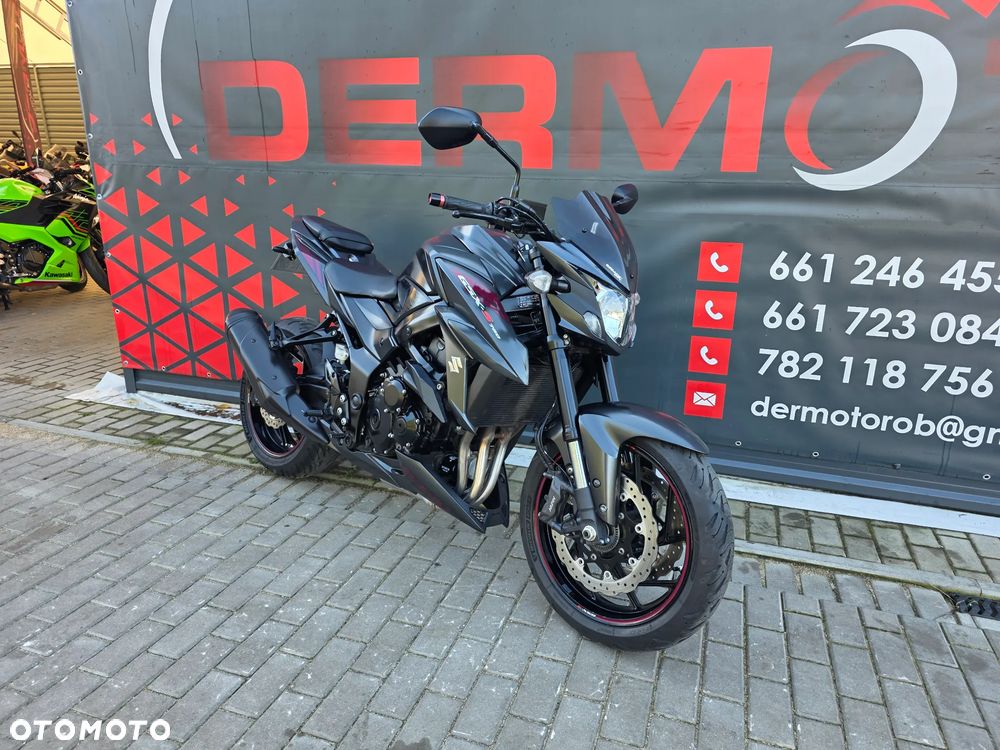Suzuki GSX - 31