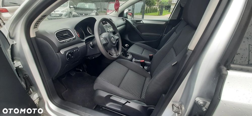 Volkswagen Golf - 35