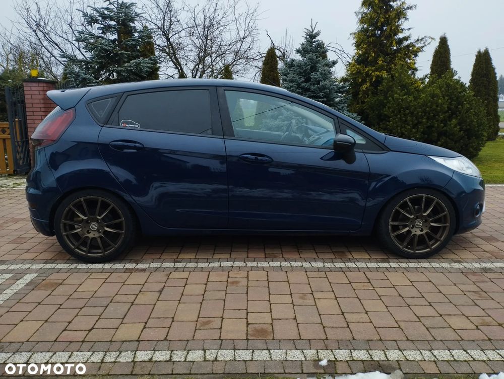 Ford Fiesta 1.4 Champions Edition - 8