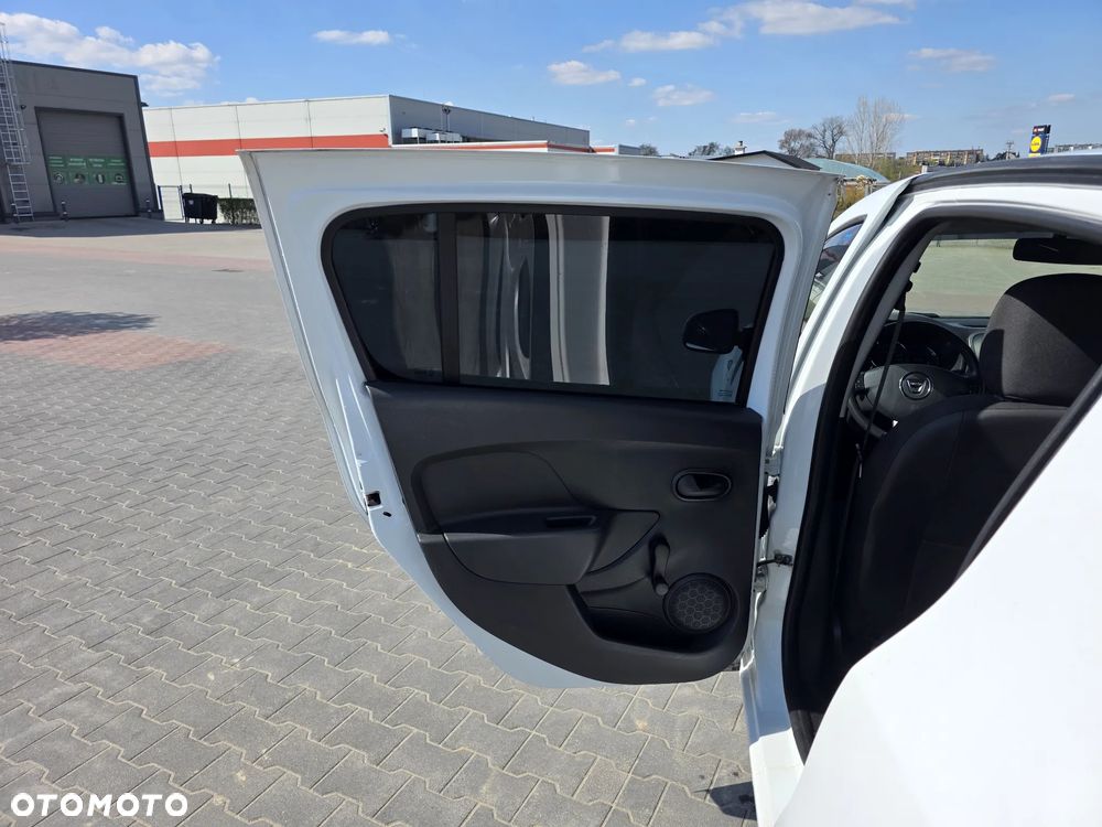 Dacia Sandero 1.2 16V 75 Laureate - 9