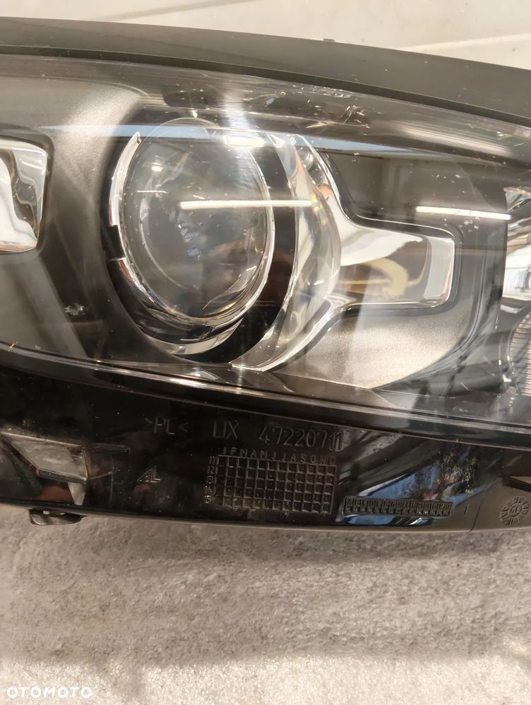 Citroen C4 Grand Picasso II XENON PRZÓD STRONA PRAWA 9677217480 - 2