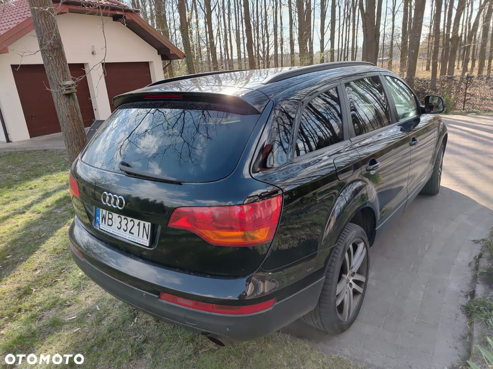 Audi Q7 2008 photo 4