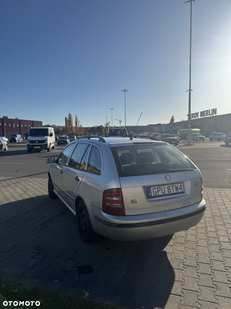 Skoda Fabia - 4