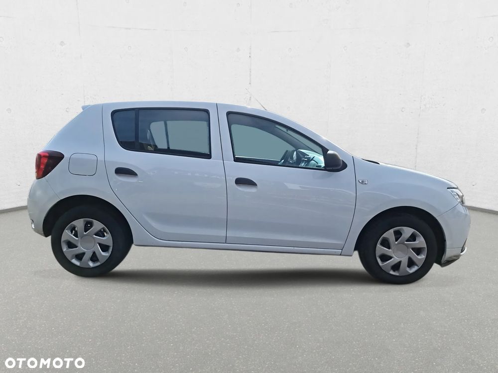 Dacia Sandero - 5