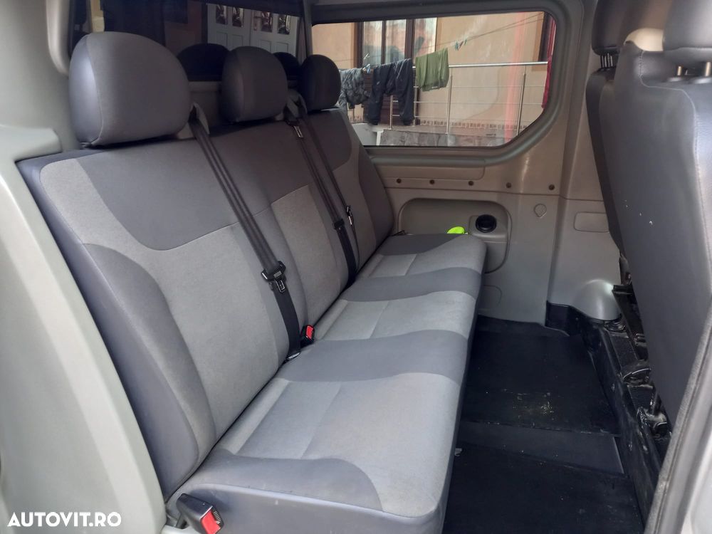 Renault Trafic - 15