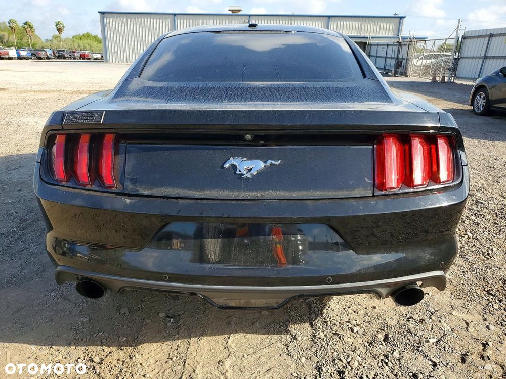 Ford Mustang 2.3 EcoBoost - 6