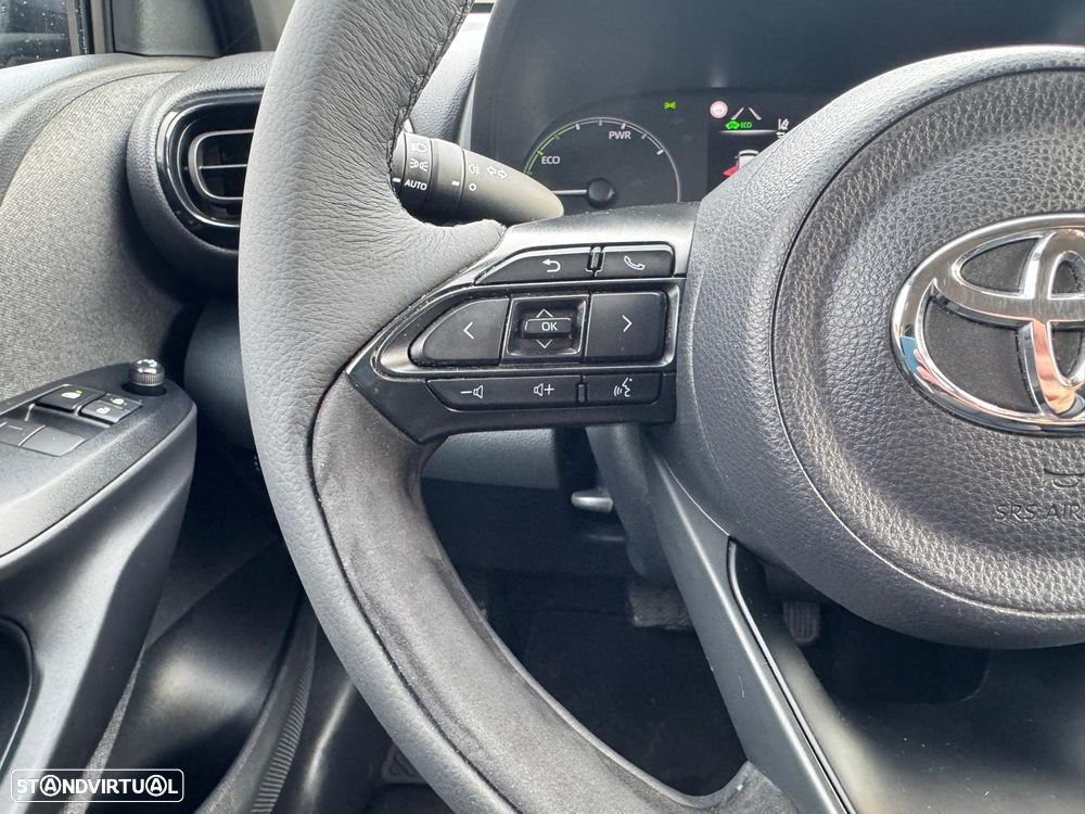 Toyota Yaris 1.5 HDF Comfort Plus - 12