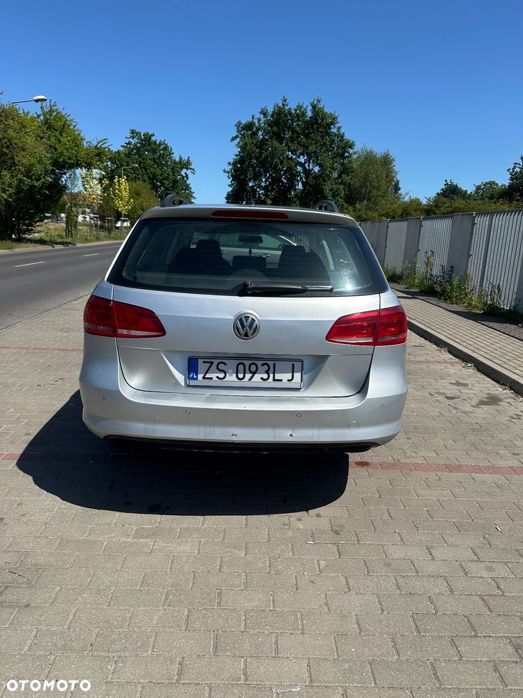 Volkswagen Passat 2.0 TDI Comfortline DSG - 4
