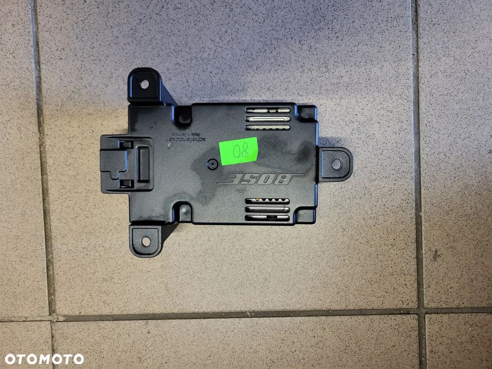WZMACNIACZ AUDI A6 C6 4F0035223B - 1