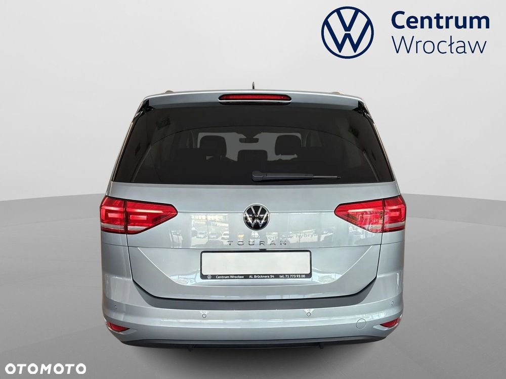 Volkswagen Touran - 9