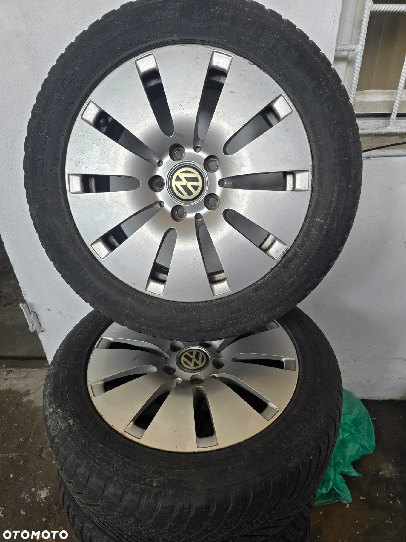 Volkswagen Golf VI 2.0 TDI Comfortline - 14