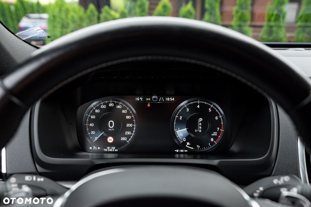 Volvo XC 90 T6 AWD R-Design - 31