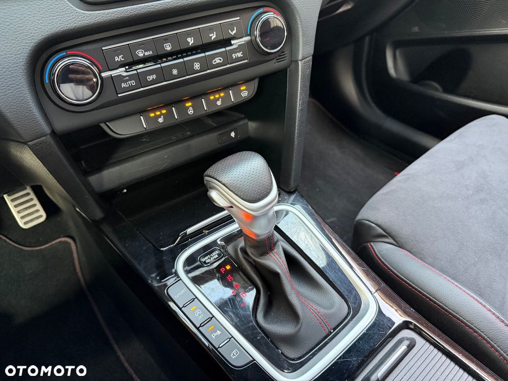 Kia ProCeed 1.6 T-GDI DCT7 OPF GT - 25