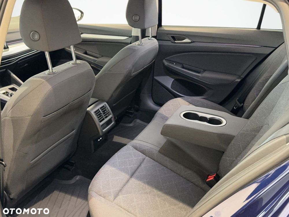 Volkswagen Golf Variant - 13