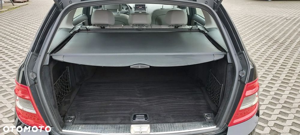 Mercedes-Benz Klasa C - 37