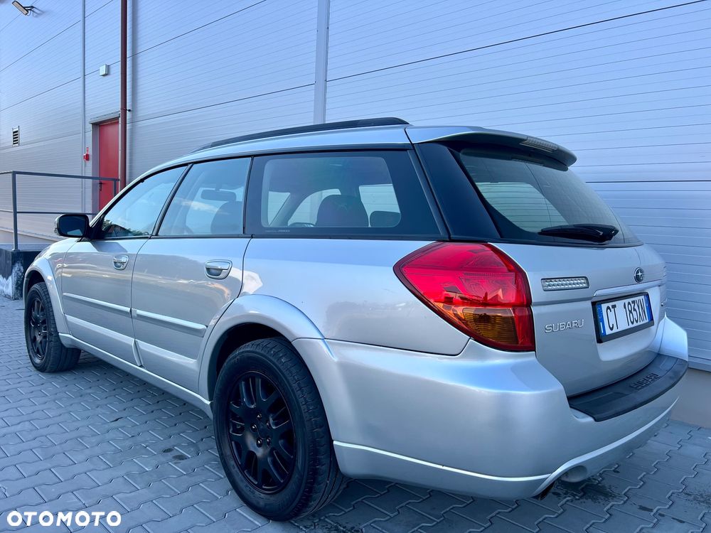 Subaru Outback - 3