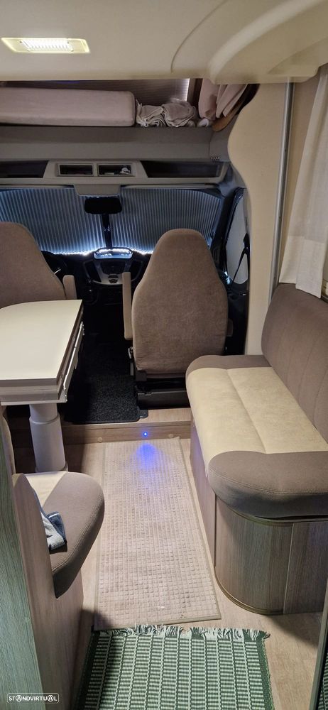 Ford Trigano Chausson - 16