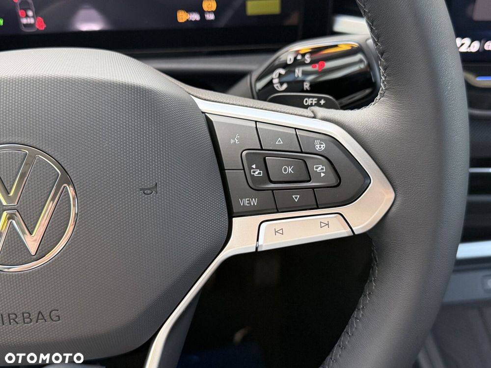 Volkswagen T-Roc 1.5 eTSI Life DSG - 21
