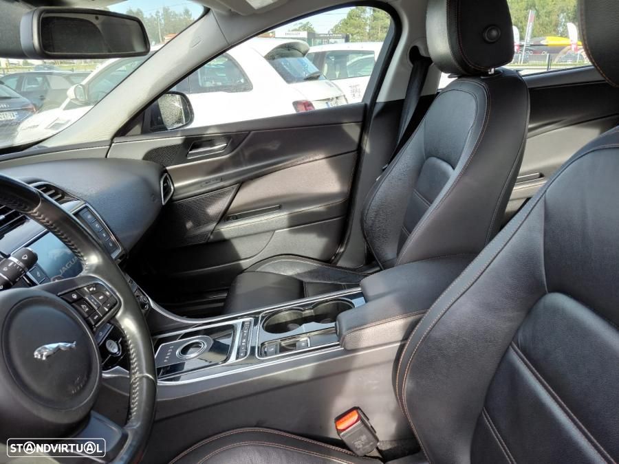 Jaguar XE 2.0 D Prestige Aut. - 7