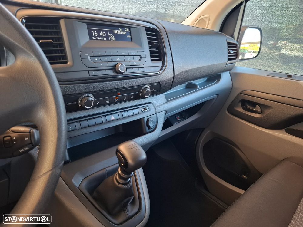 Opel Vivaro 1.5 CDTi L3H1 Essentia - 19